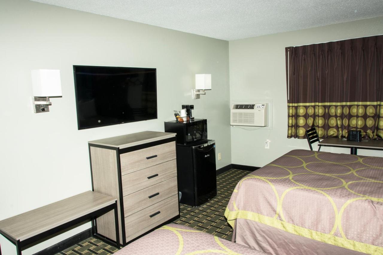 Super 8 By Wyndham Michigan City Exterior photo